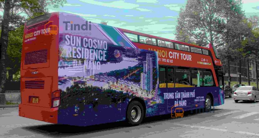 Quảng cáo xe buýt 2 tầng – Xu hướng truyền thông mới tại Việt Nam Xe buýt hai tầng (bus city tour) phát triển tại các thành phố lớn và được sử dụng để khai thác quảng cáo