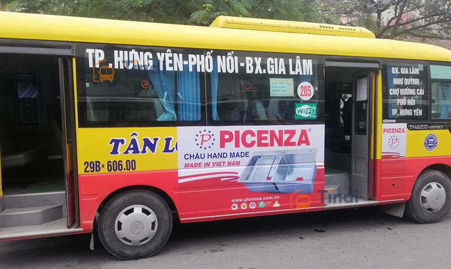Quảng cáo xe buýt tại Hưng Yên – Kênh truyền thông phủ sóng toàn tỉnh hiệu quả Chi phí quảng cáo trên xe buýt Hưng Yên phụ thuộc vào hình thức quảng cáo, số lượng xe, thời gian thuê