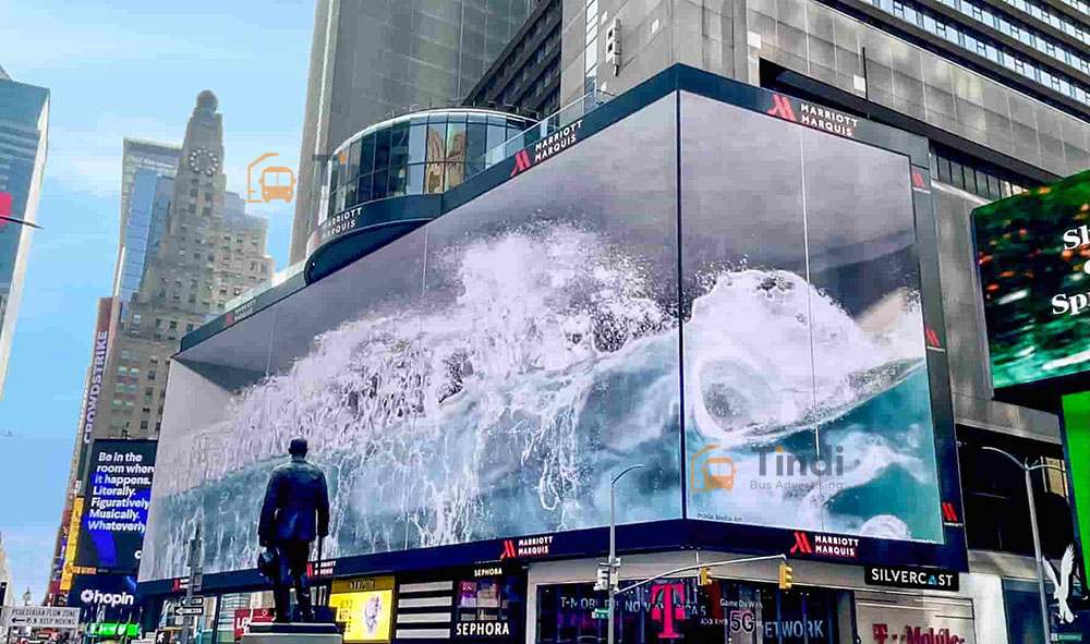 OOH Là Gì? Vai Trò Của Quảng Cáo Xe Bus Trong OOH Quảng cáo LED ngoài trời là hình thức quảng cáo sử dụng màn hình LED kỹ thuật số được lắp đặt tại các vị trí công cộng đông người